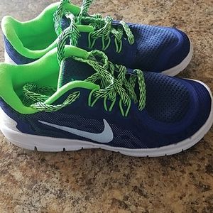 Boys nike shoes